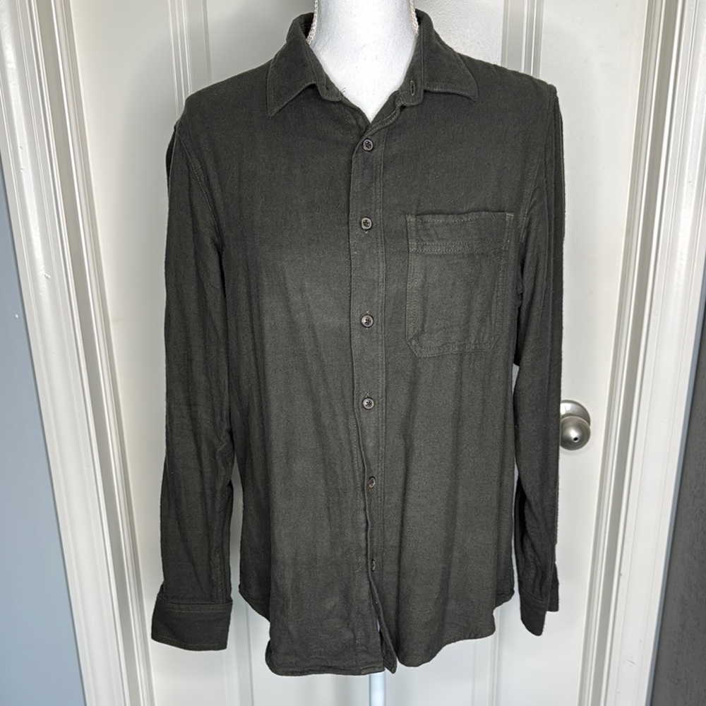 Old Navy Button-Up Shirt size small
